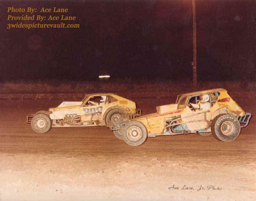 b02.23.05_MYS_PIC_EWS_0070_2.jpg (67235 bytes)