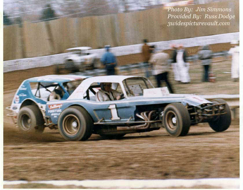 b04.27.05_001_TOB_REA_0073_1.jpg (85443 bytes)