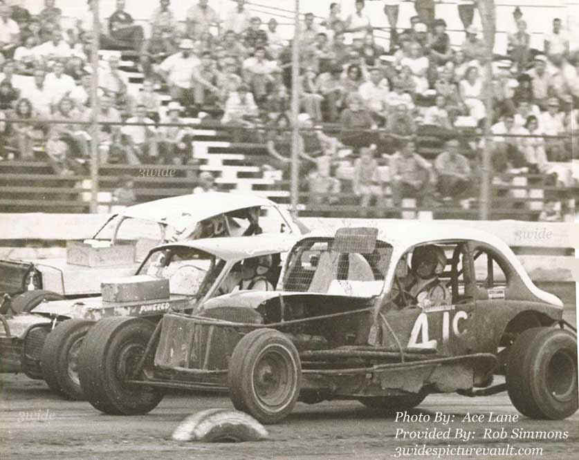 b06.28.05_41C_MYS_EWS_0070_1.jpg (90527 bytes)