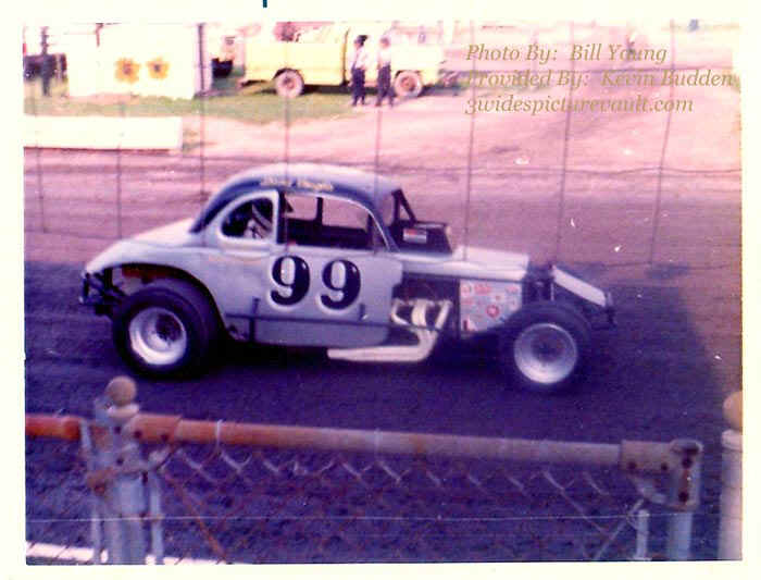 b07.01.05_099_VAU_FLM_0070_1.jpg (76758 bytes)