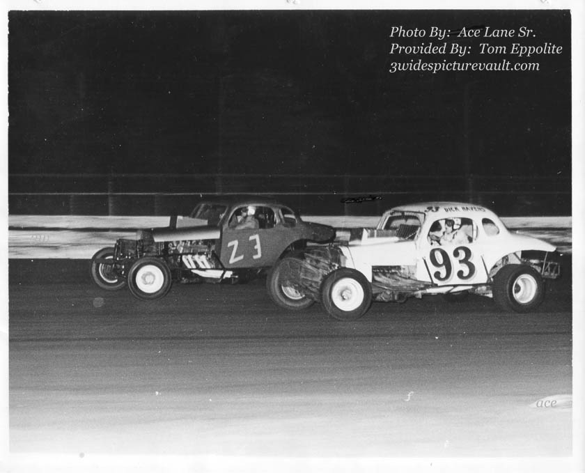 b09.17.05_093_023_FLM_0070_1.jpg (70516 bytes)