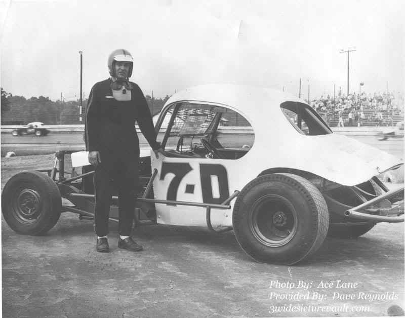 b12.04.05__7D_SEI_EWS_0070_1.jpg (81134 bytes)