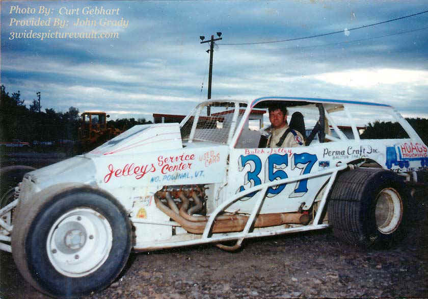 c02.11.06_357_JEL_UNK_0070_1.jpg (94090 bytes)