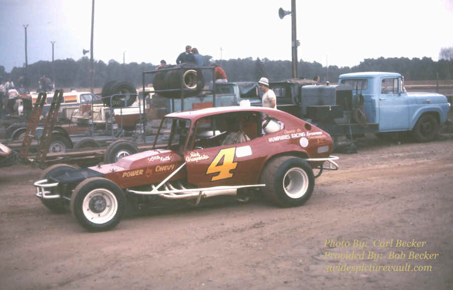 c04.02.06_004_HUM_EWS_0074_1.jpg (105229 bytes)