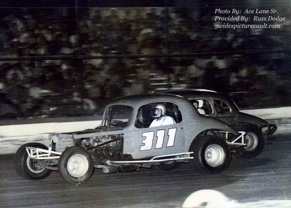 c04.08.06_111_DOD_VIN_0071_3.jpg (77958 bytes)