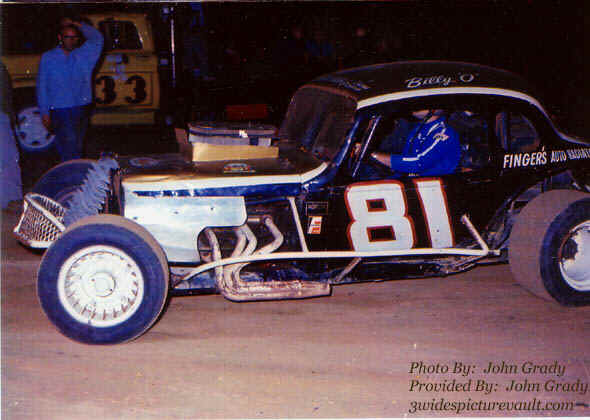 c04.22.06_081_OSM_UNK_0070_1.jpg (64610 bytes)