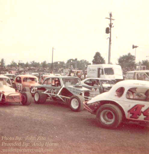 c06.25.06_015_HOR_FLM_0074_1.jpg (76300 bytes)