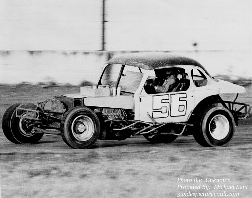 c08.03.06_056_ROS_UNK_0070_1.jpg (112609 bytes)