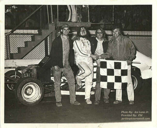 c08.14.06_082_MAD_FLM_0074_2.jpg (91874 bytes)