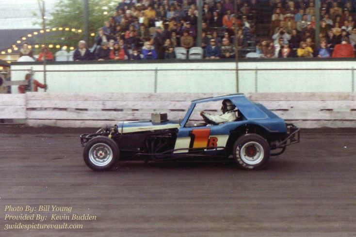 c11.05.06__1B_BOW_FLM_0070_1.jpg (95317 bytes)