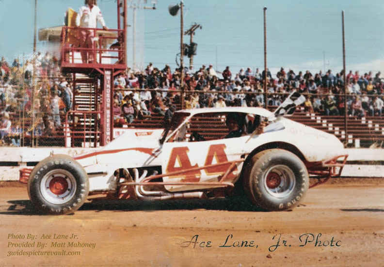 c11.25.06_044_COZ_EWS_0070_1.jpg (146555 bytes)