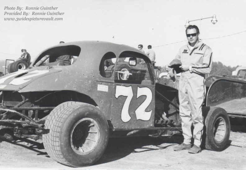 d01.27.07_072_GRI_MID_0070_1.jpg (87651 bytes)