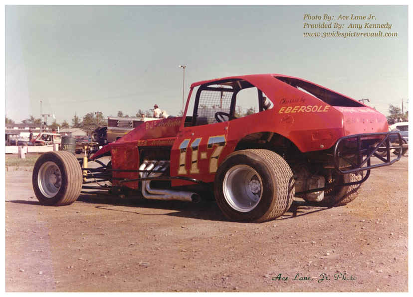 cd02.05.07_117_AUL_FLM_0075_1.jpg (125247 bytes)