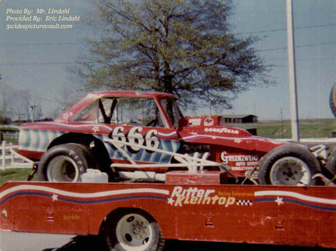 d02.24.07_666_REU_MID_0077_1.jpg (107205 bytes)