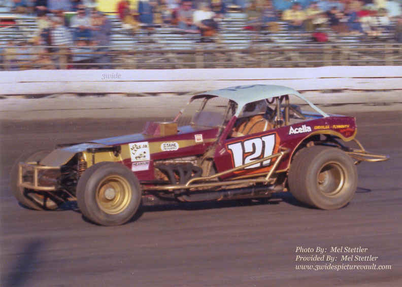 d03.03.07_121_GRB_FLM_0070_1.jpg (111061 bytes)