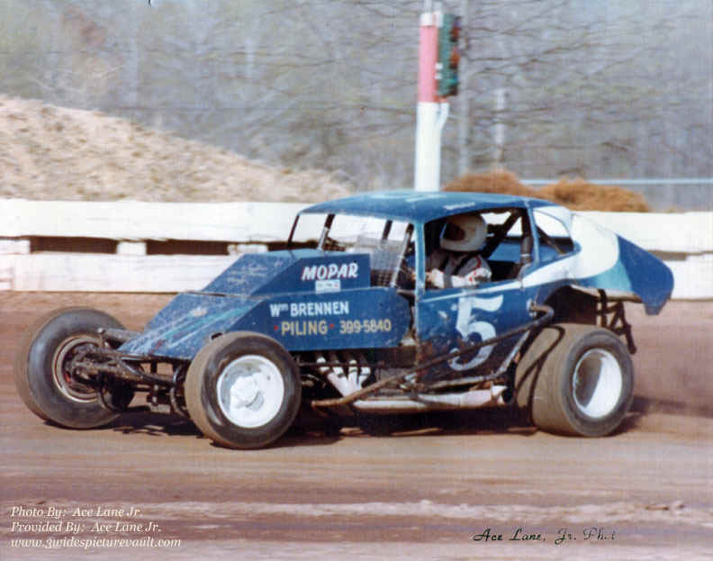 d04.13.07_005_BRE_BPT_0070_1.jpg (119904 bytes)