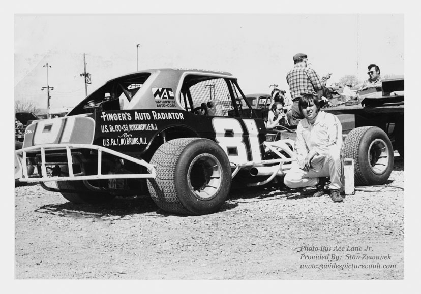 d06.28.07_081_PLO_FLM_0070_1.jpg (116723 bytes)