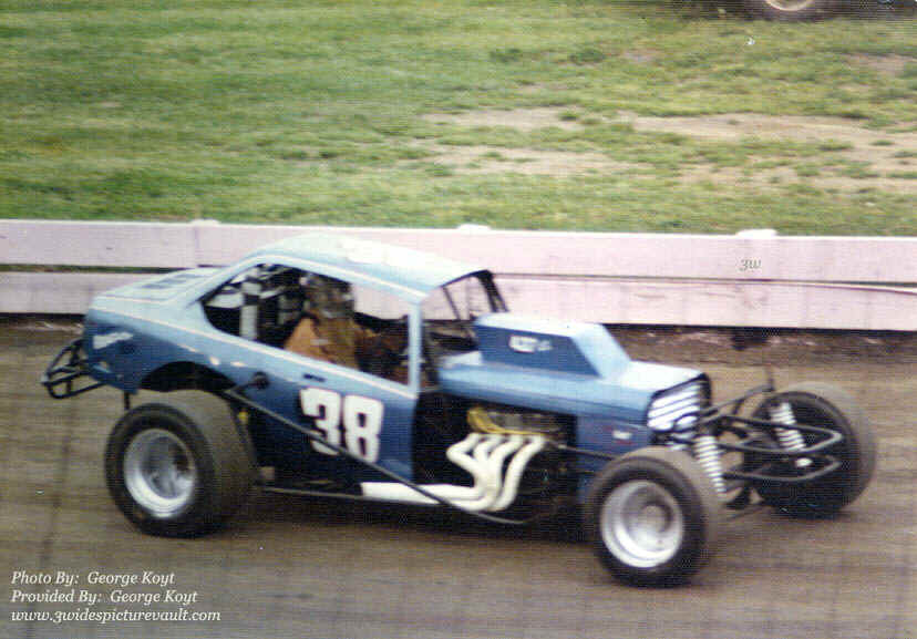 d08.19.07_038_WIC_FLM_0070_1.jpg (123689 bytes)