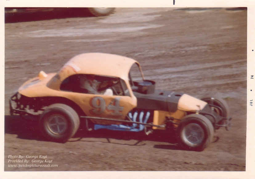 d08.29.07_094_YOD_SYR_0074_1.jpg (99187 bytes)