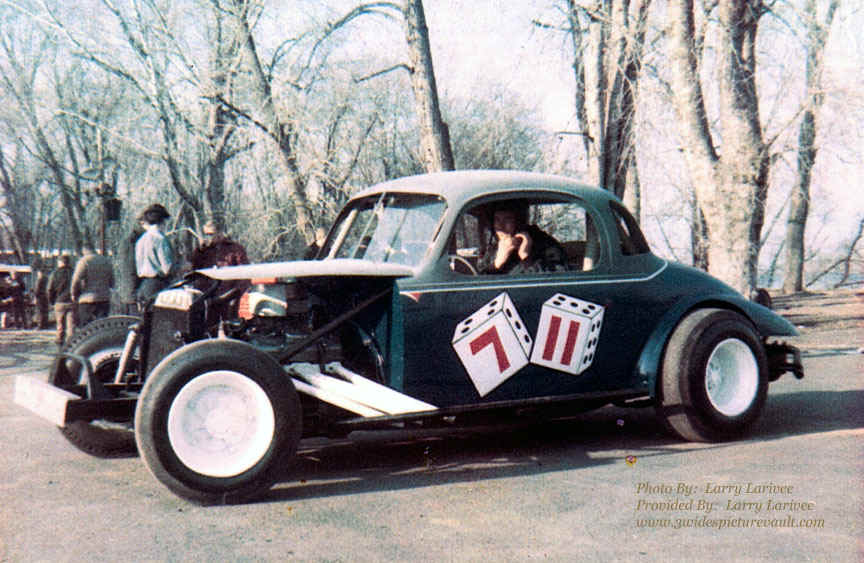 d11.04.07_7_11_POL_RIV_0070_1.jpg (179295 bytes)