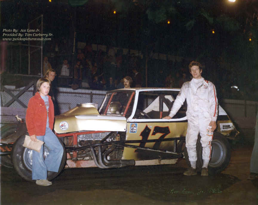 d11.24.07_017_MEI_FLM_0070_1.jpg (135817 bytes)