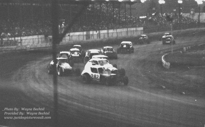 do7.15.07_292_GRP_FLM_0076_1.jpg (85878 bytes)