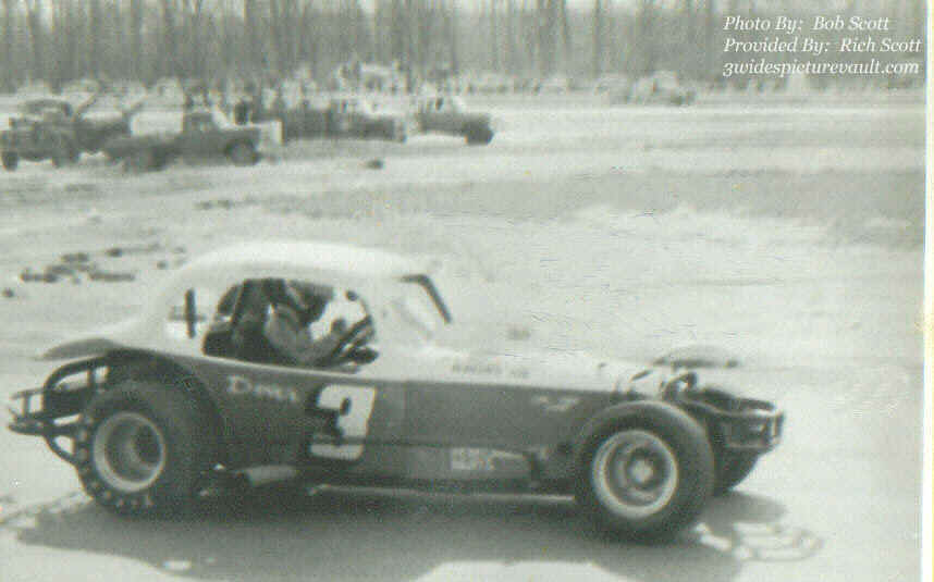 a01.13.03_003_REU_EWS_0070_1.jpg (62490 bytes)