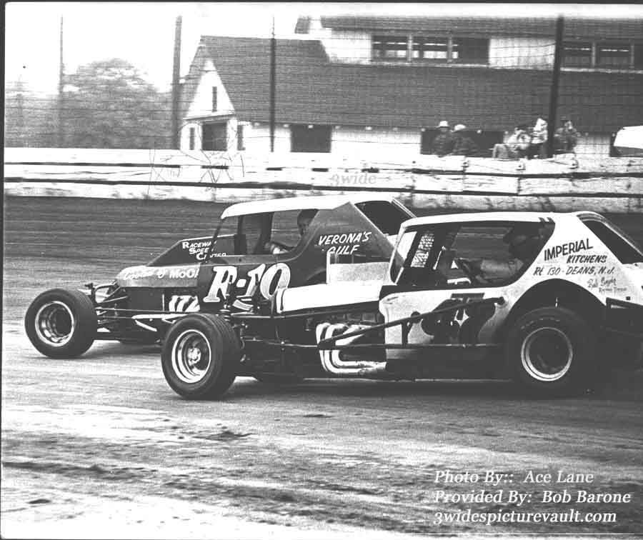 b03.07.05_4T7_R10_FLM_0070_1.jpg (77386 bytes)