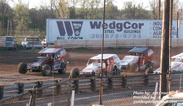 03.20.03_001_DUR_FLM_0080_1.jpg (53644 bytes)