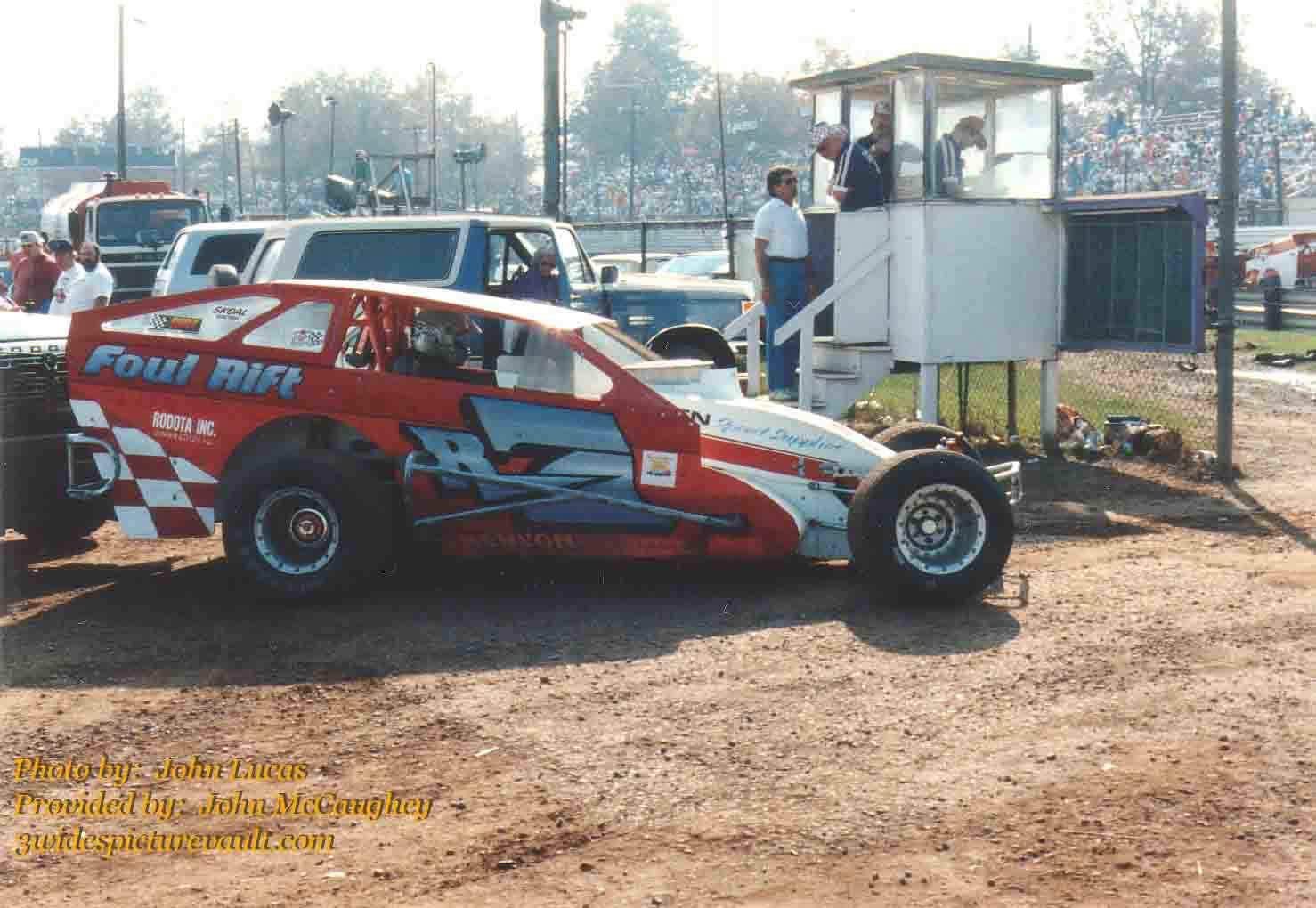 11.29.03__R7_PLO_FLM_0080_1.jpg (91630 bytes)