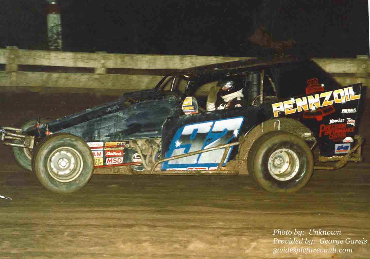 12.05.03_092_GAR_EWS_0090_1.jpg (65714 bytes)