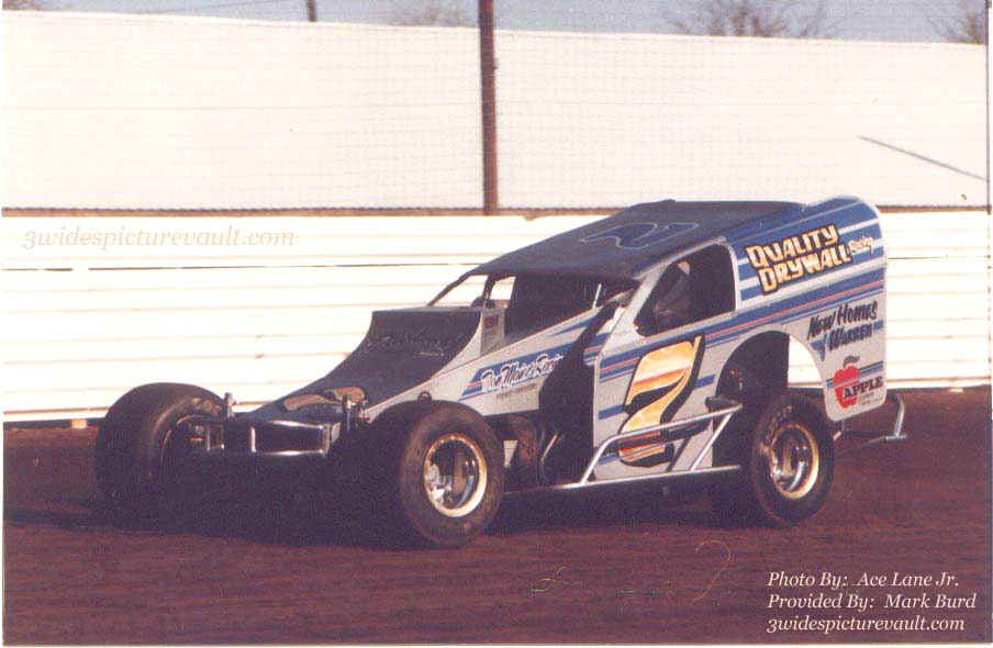 12.26.03_007_WIT_FLM_0080_1.jpg (66739 bytes)