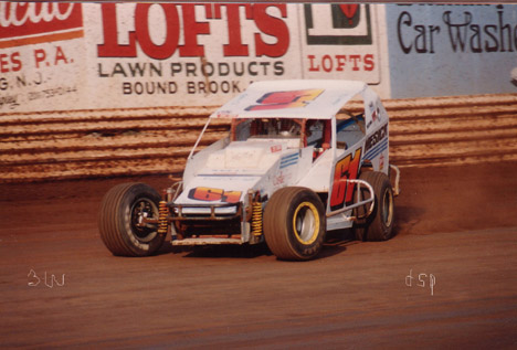 Copy of 03.17.03_061_COV_FLM_0080_1.jpg (58390 bytes)