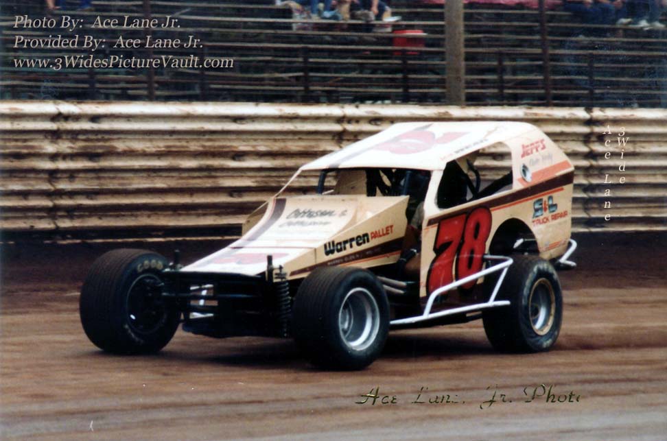 c04.02.06_078_WEA_FLM_0080_1.jpg (82805 bytes)