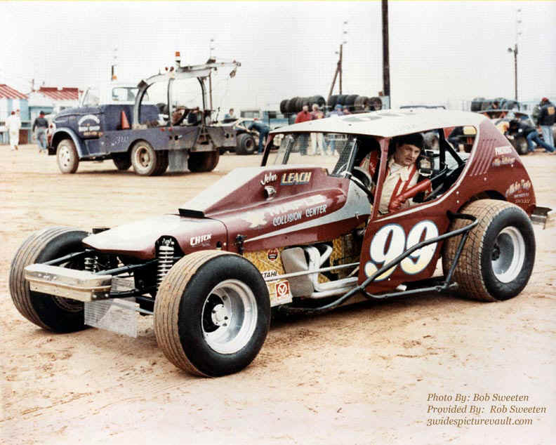 c08.23.06_099_LEA_BPT_0080_1.jpg (120968 bytes)