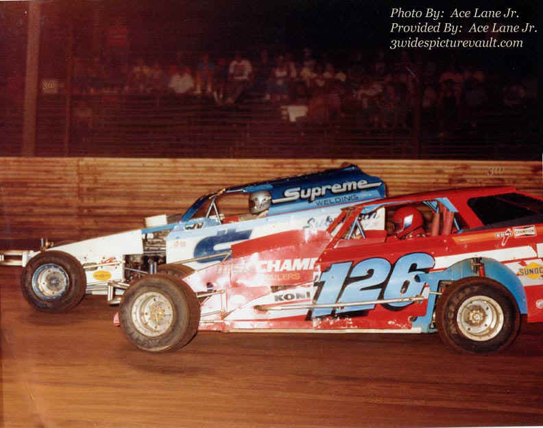 c10.30.06_126___$_FLM_0080_1.jpg (103135 bytes)