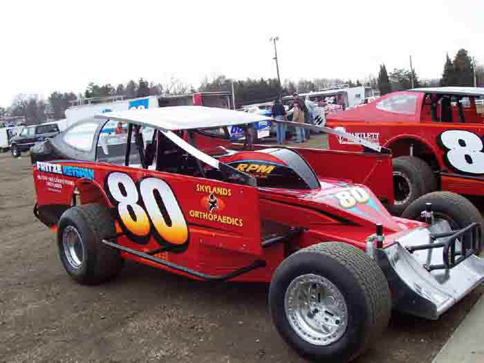 a03.28.04_080_HEN_NES_2004_1.jpg (45422 bytes)