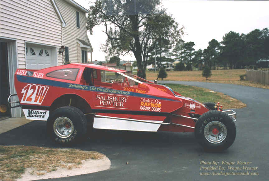 d01.01.07_12W_WEA_UNK_0090M_1.jpg (138694 bytes)