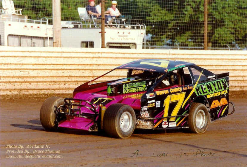 d08.24.07_017_KEN_FLM_0090_1.jpg (162682 bytes)