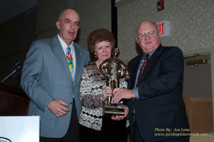 d02.07_ACE_EMPA_zz34.jpg (97460 bytes)