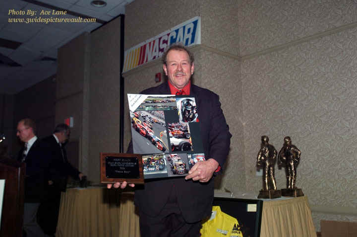 d02.07_ACE_EMPA_zz35.jpg (100662 bytes)