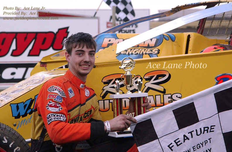 d04.14.07_005_Flg.jpg (146881 bytes)