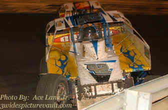 c04.15.06_Ace_42_1.jpg (49287 bytes)