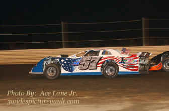 c04.15.06_Ace_57_1.jpg (45421 bytes)