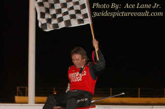 c04.15.06_Ace_PAUCH_VL_1.jpg (43965 bytes)