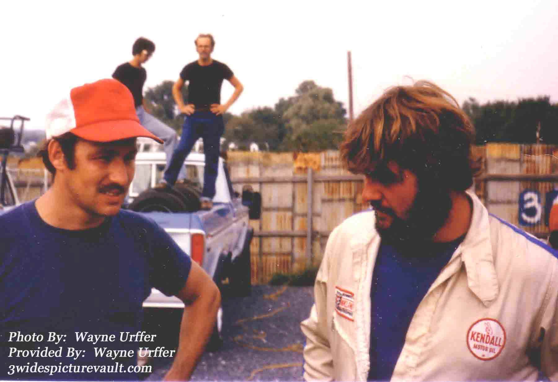 a08.28.04_McN_HOF_DOR_0079_1.jpg (76517 bytes)