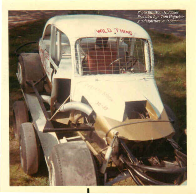 b11.26.05_777_YER_DOR_0060D_2.jpg (79062 bytes)