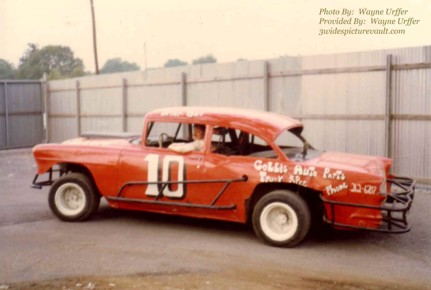 c03.19.06_010_LEW_DOR_0079_1.jpg (75239 bytes)