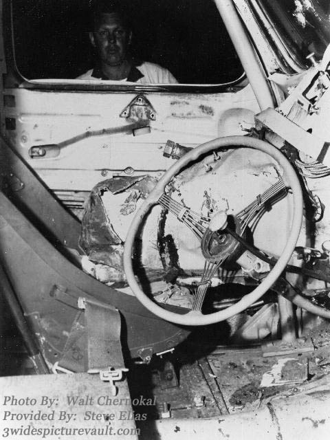 a12.11.04_061_ELI_ALC_0054_2.jpg (80351 bytes)