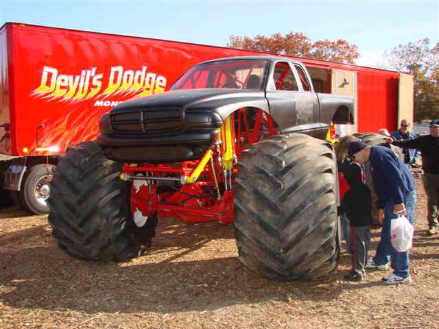 DSC00496 (Small).JPG (86420 bytes)